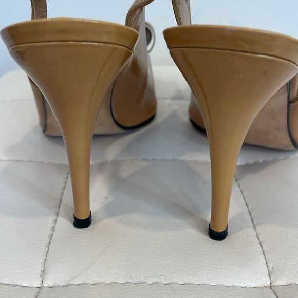 Stuart Weitzman Camel Slingback Heel Size 10 - Picture 4 of 9